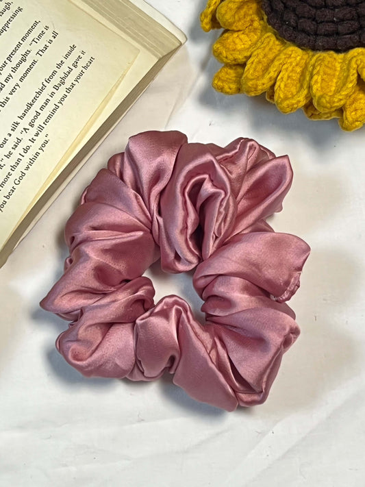 SILK SCRUNCHIE ROSE PINK